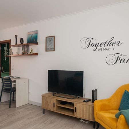 Family Friendly Azorean Apartment Ponta Delgada Exteriör bild