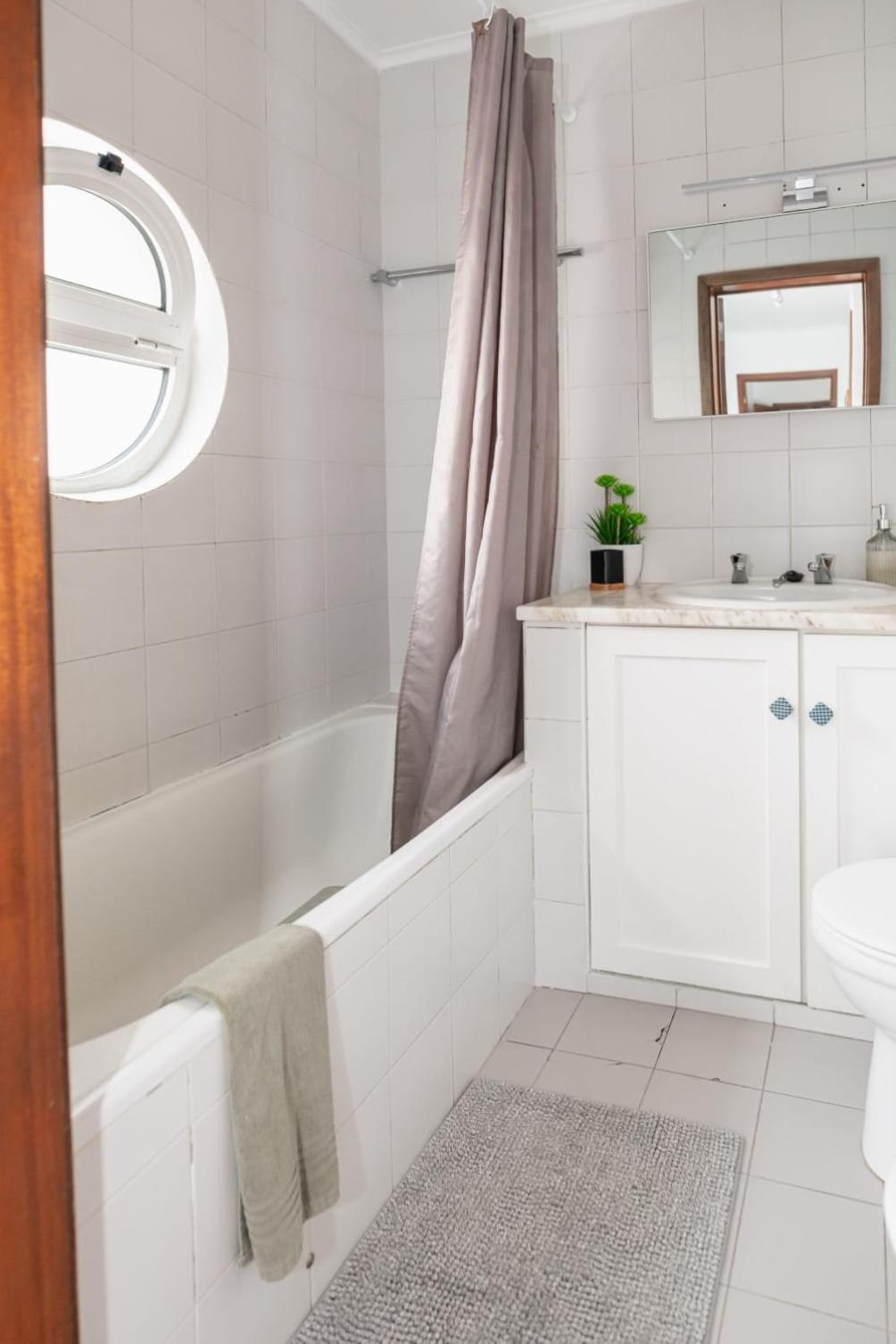 Family Friendly Azorean Apartment Ponta Delgada Exteriör bild