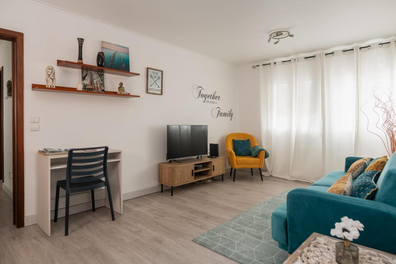 Family Friendly Azorean Apartment Ponta Delgada Exteriör bild