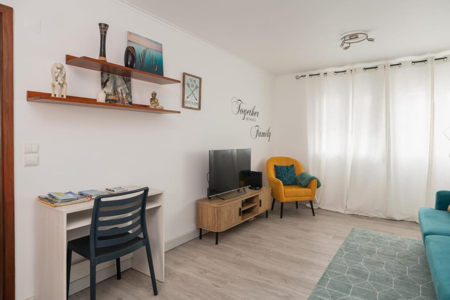 Family Friendly Azorean Apartment Ponta Delgada Exteriör bild